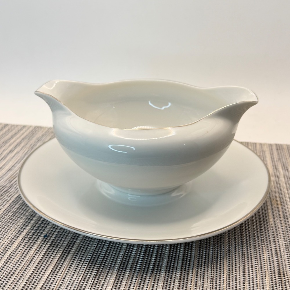 Harmony House Simone 3853 Gravy Boat Attached Underplate White Fine China Japan